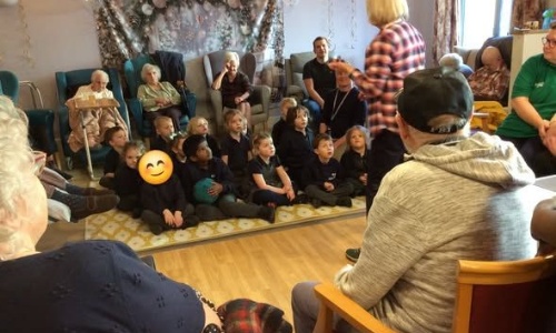 News » Reception Children Visit Signature House